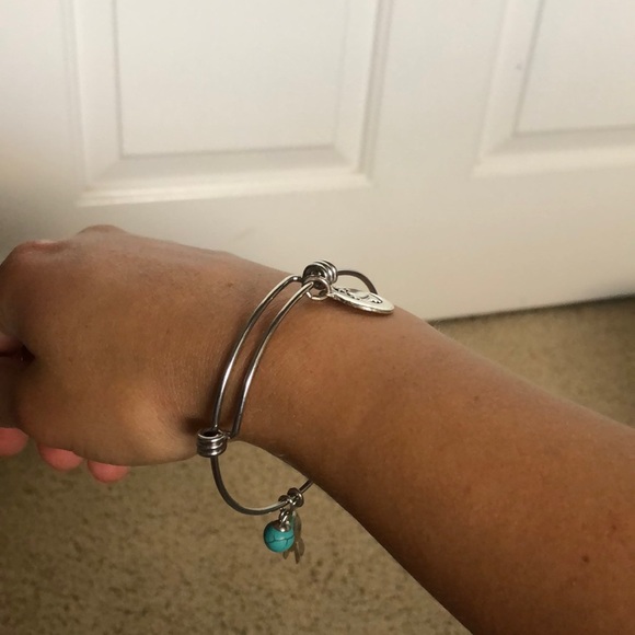 Gold and silver jewelry - Picture 4 of 8